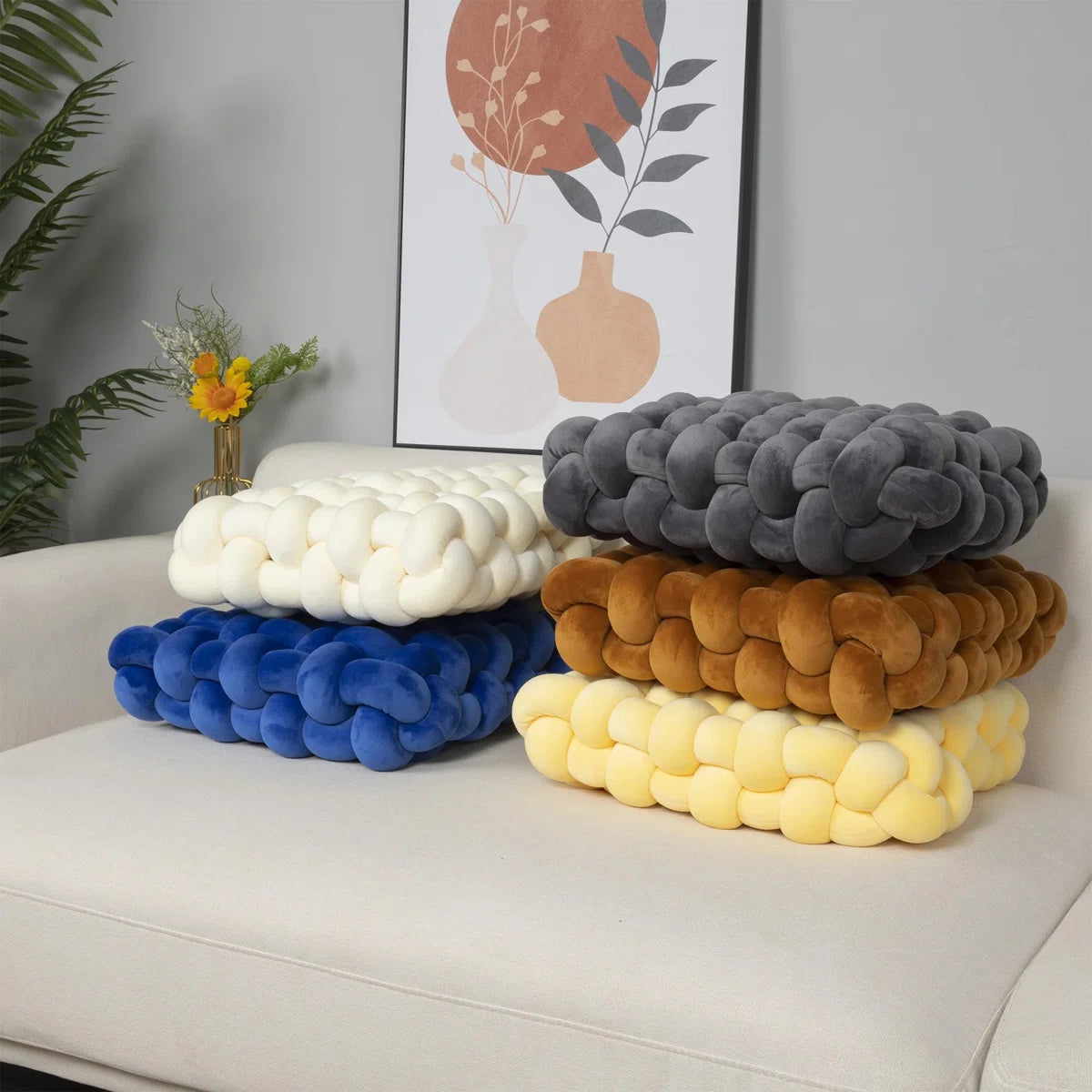 2 Pcs Soft Velvet Knot Square Pillows